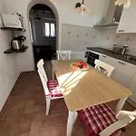 Casa Vista La Rosella