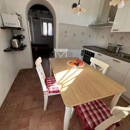 Casa Vista La Rosella
